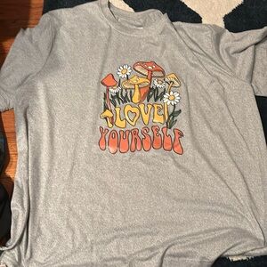 4x tee mushrooms nwot